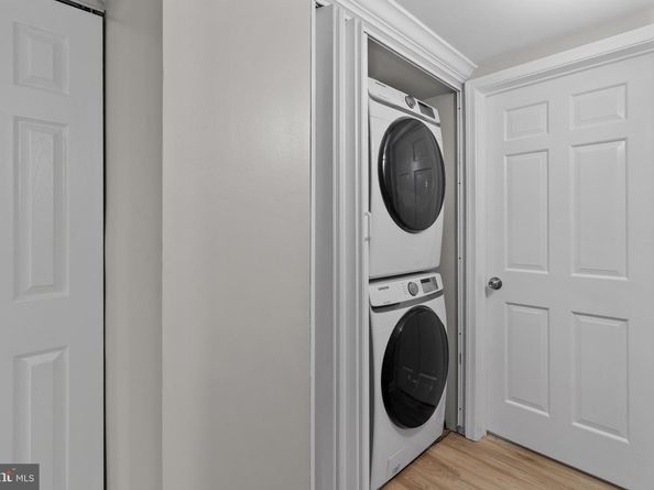 7640 Provincial Drive 214, Mclean VA 22102