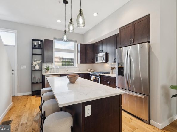 231 W Thompson Street, Philadelphia PA 19122
