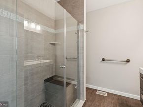 231 W Thompson Street, Philadelphia PA 19122