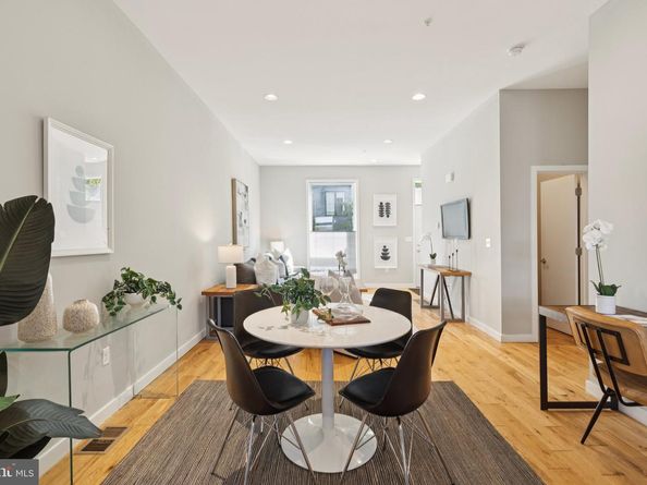 231 W Thompson Street, Philadelphia PA 19122
