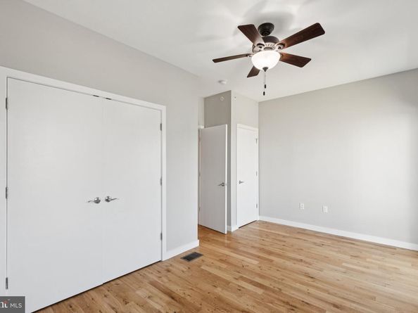 231 W Thompson Street, Philadelphia PA 19122