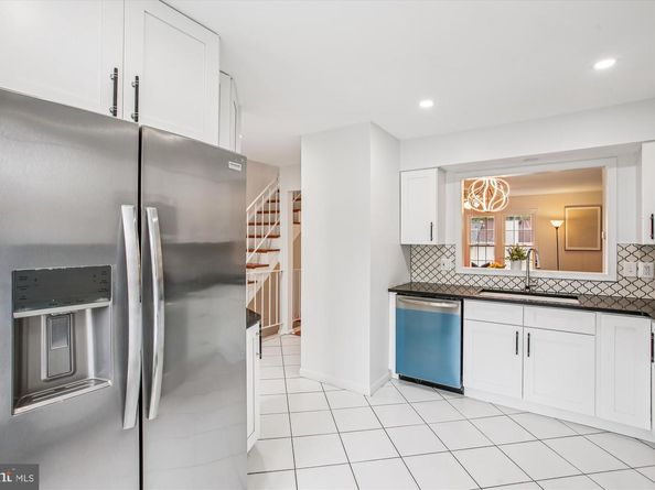 2757 Stone Hollow Drive, Vienna VA 22180