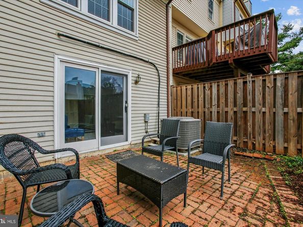2757 Stone Hollow Drive, Vienna VA 22180