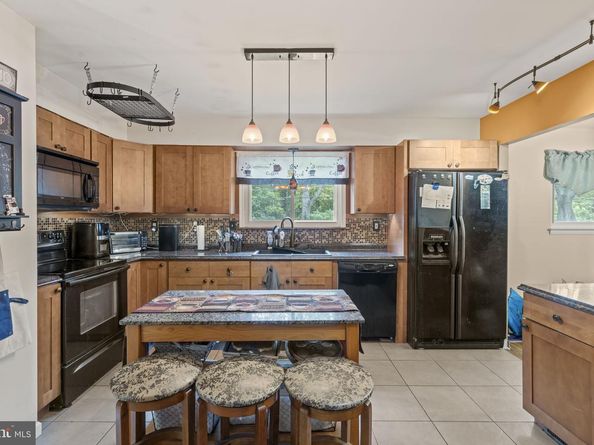 413 Alden Avenue, Morrisville PA 19067