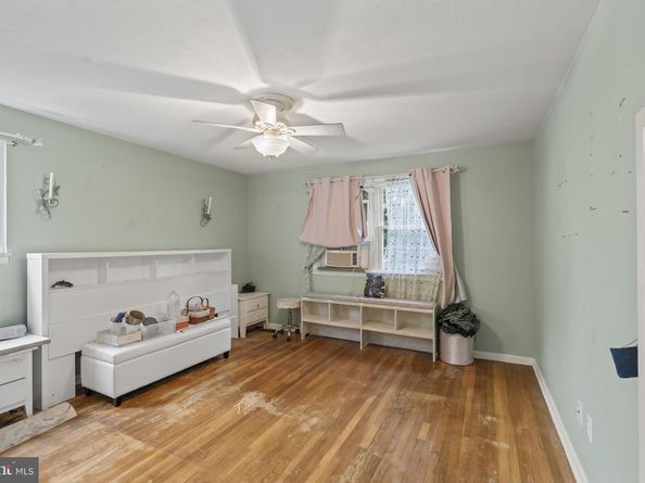 413 Alden Avenue, Morrisville PA 19067