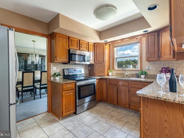 428 Fox Hollow Drive, Feasterville Trevose PA 19053