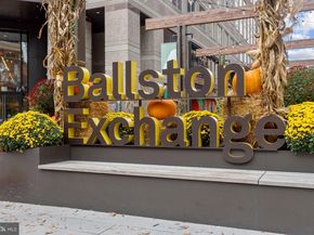 4307 2nd Road N 43074, Arlington VA 22203