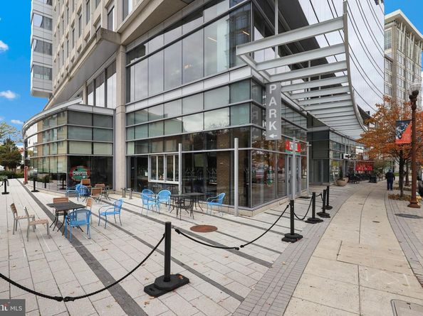 4307 2nd Road N 43074, Arlington VA 22203