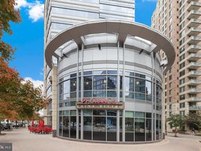 4307 2nd Road N 43074, Arlington VA 22203