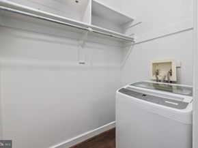 4307 2nd Road N 43074, Arlington VA 22203