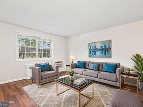 4307 2nd Road N 43074, Arlington VA 22203