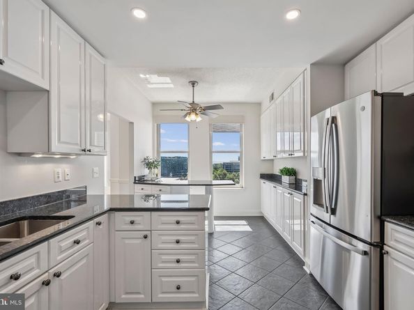 11776 Stratford House Place 1103, Reston VA 20190