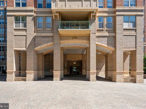 11776 Stratford House Place 1103, Reston VA 20190