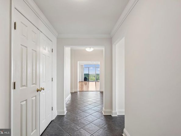 11776 Stratford House Place 1103, Reston VA 20190