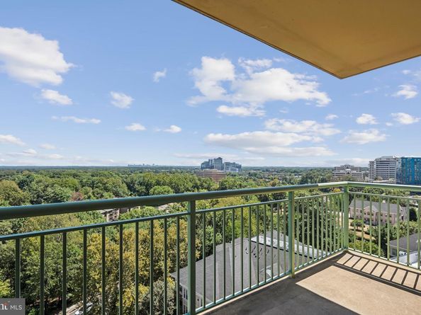 11776 Stratford House Place 1103, Reston VA 20190