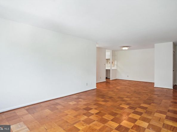 4977 Battery Lane 1319, Bethesda MD 20814