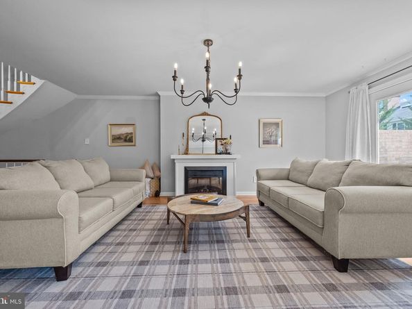 96 Sutphin Pines, Yardley PA 19067