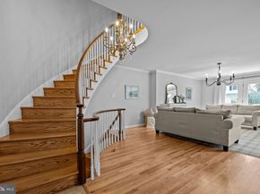 96 Sutphin Pines, Yardley PA 19067