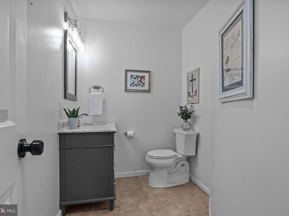 96 Sutphin Pines, Yardley PA 19067