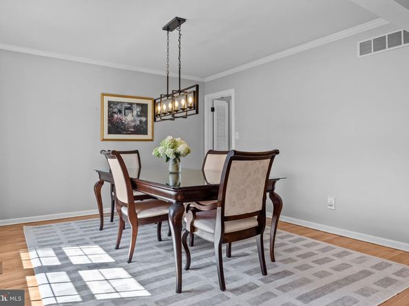 96 Sutphin Pines, Yardley PA 19067