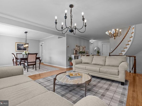 96 Sutphin Pines, Yardley PA 19067