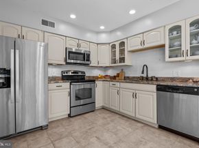 96 Sutphin Pines, Yardley PA 19067