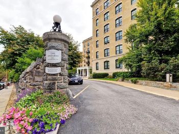 2853 Ontario Road NW