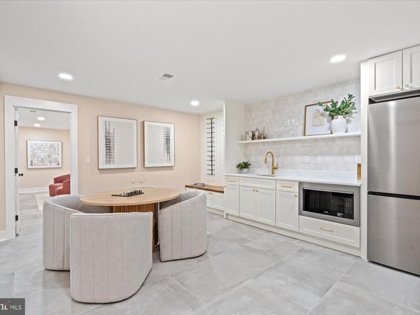 6125 Overlea Road, Bethesda MD 20816