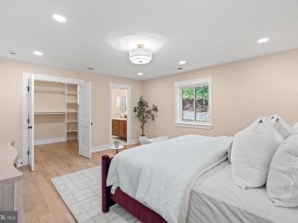 6125 Overlea Road, Bethesda MD 20816