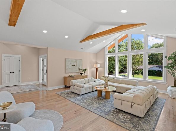 6125 Overlea Road, Bethesda MD 20816
