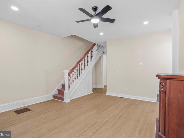 2742 W Montgomery Avenue, Philadelphia PA 19121