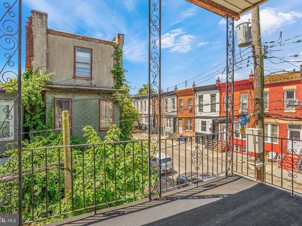 2742 W Montgomery Avenue, Philadelphia PA 19121