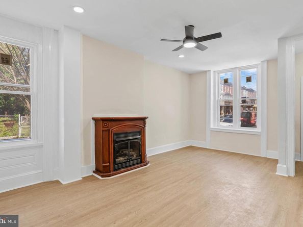2742 W Montgomery Avenue, Philadelphia PA 19121