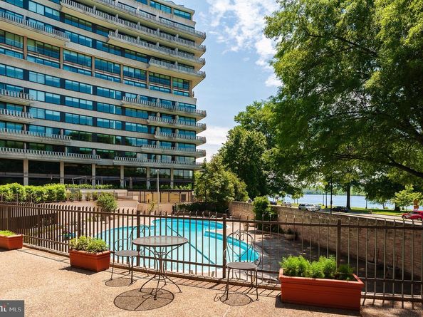 2700 Virginia Ave NW 1101, Washington DC 20037