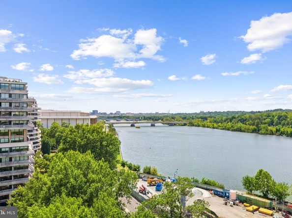 2700 Virginia Ave NW 1101, Washington DC 20037