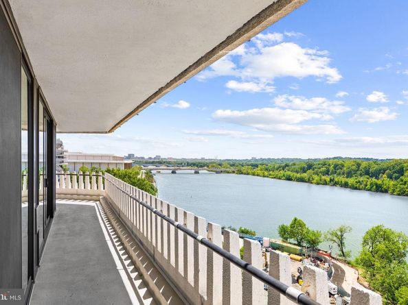 2700 Virginia Ave NW 1101, Washington DC 20037