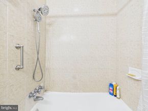 4073 Ford Road, Philadelphia PA 19131