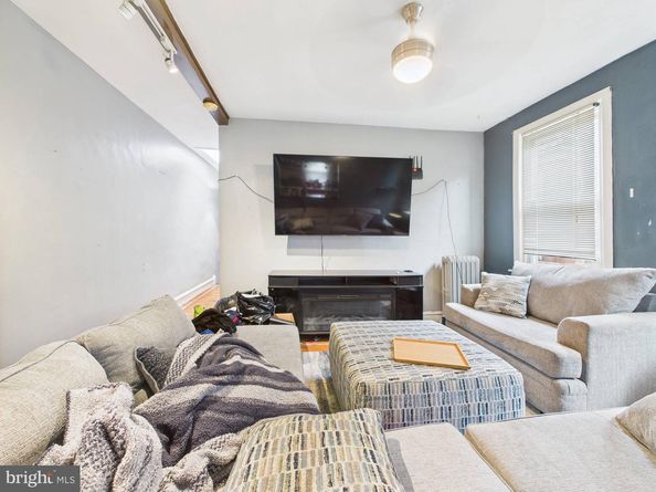 4073 Ford Road, Philadelphia PA 19131