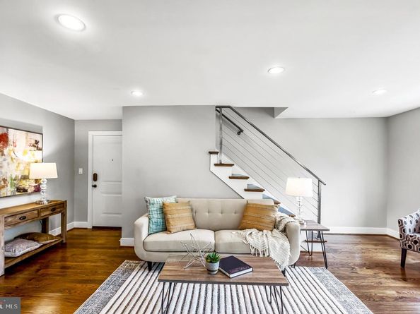 1239 Simms Place NE 3, Washington DC 20002