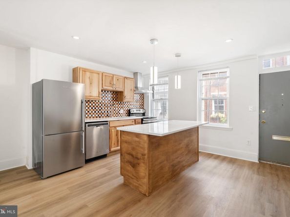 1524 Naudain Street, Philadelphia PA 19146