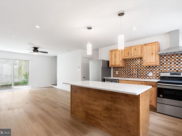 1524 Naudain Street, Philadelphia PA 19146