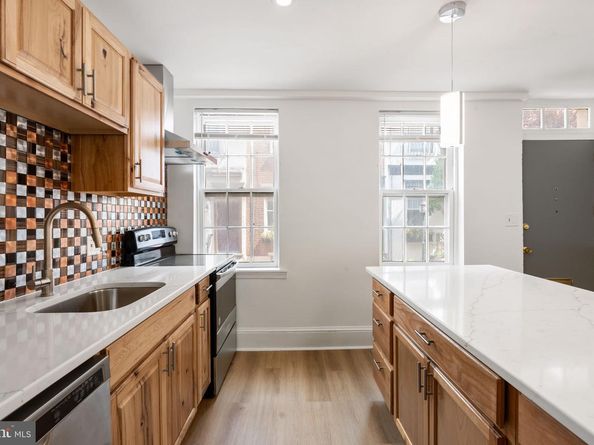 1524 Naudain Street, Philadelphia PA 19146
