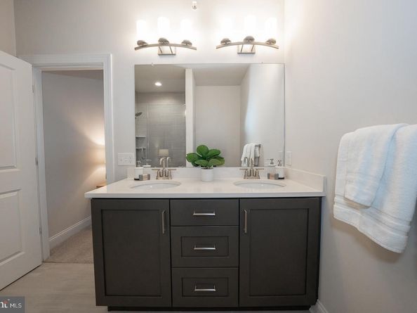 303 W Squire Drive, Newtown Square PA 19073