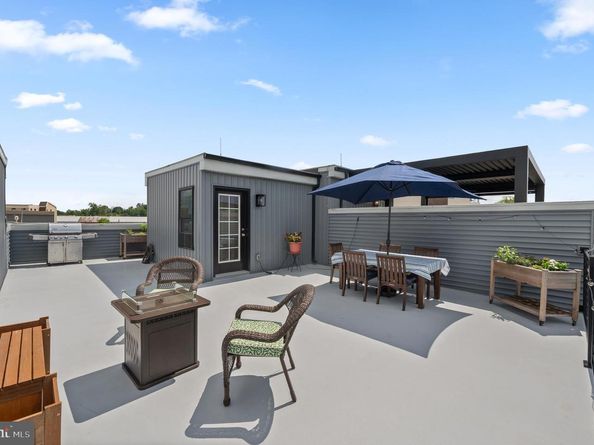 303 W Squire Drive, Newtown Square PA 19073