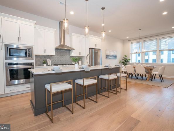 303 W Squire Drive, Newtown Square PA 19073