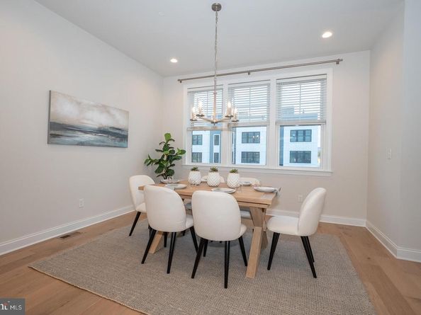 303 W Squire Drive, Newtown Square PA 19073