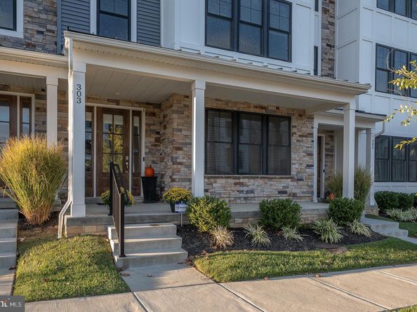 303 W Squire Drive, Newtown Square PA 19073