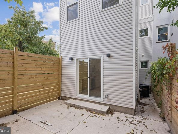 2431 N 29TH Street, Philadelphia PA 19132