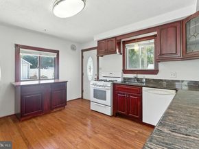 1000 Elmwood Avenue, Sharon Hill PA 19079