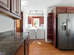 1000 Elmwood Avenue, Sharon Hill PA 19079